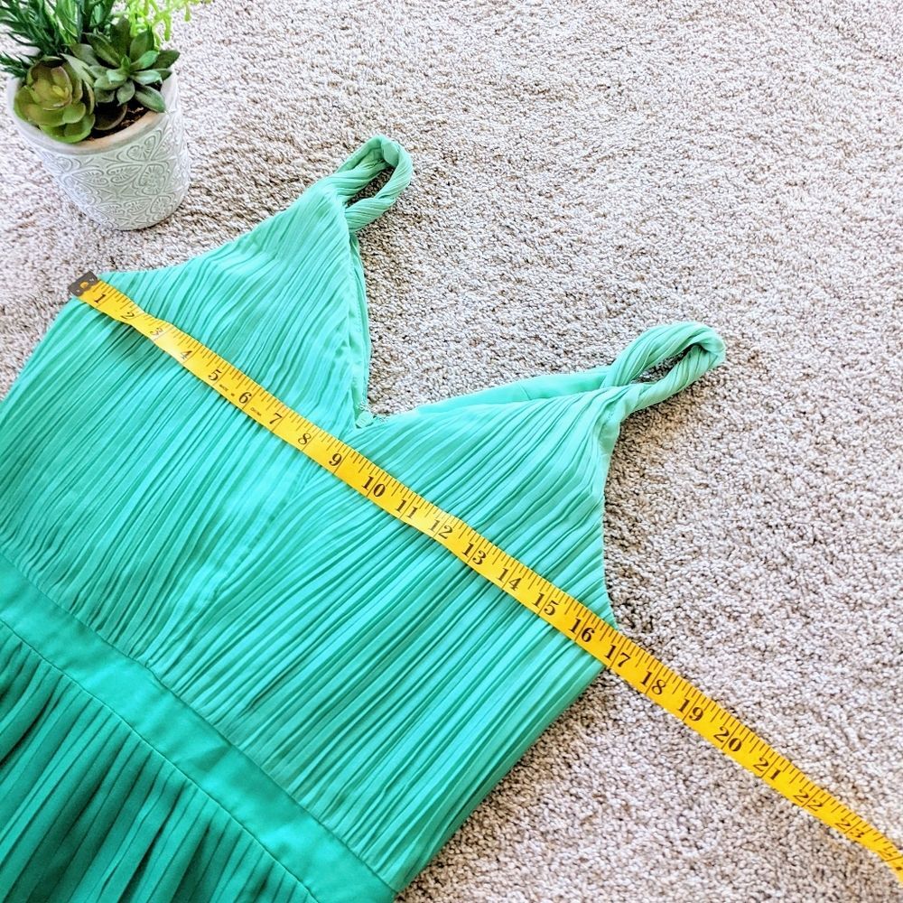 Ombre Green Banana Republic Knife Pleat Dress Tea length midi 6 Occasion Classic - Picture 6 of 8